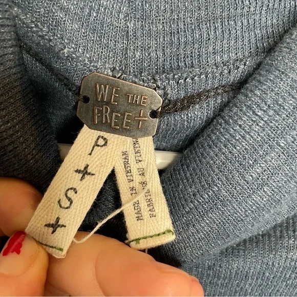 Free People We the Free Turtleneck Top Split Back in Blue Oversized S - Picture 10 of 12